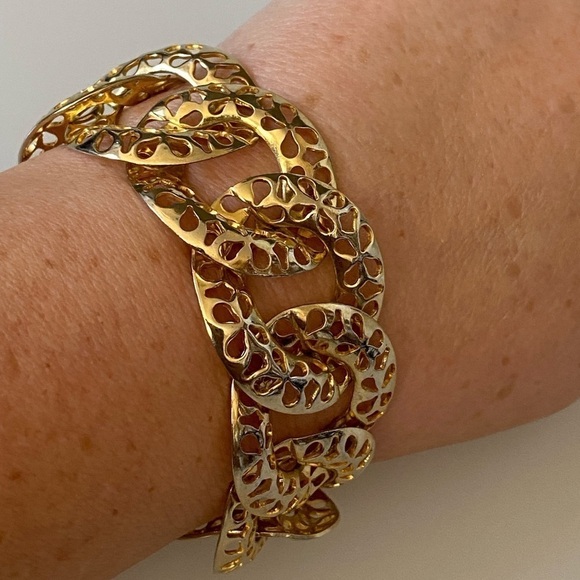 34 Cuff Bangle Bangle Gold Tone Mesh Filigree Design  Light Gold Tone 7.25” - Picture 1 of 9